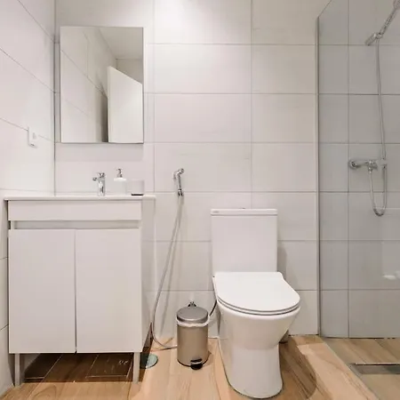 Lovely Studio, Fully Equipped & Near Subway N7 Apartment Lisbon