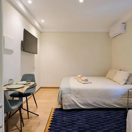 Apartment Lovely Studio, Fully Equipped & Near Subway N7